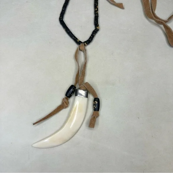 Faux Fang Long Necklace - Picture 2 of 3